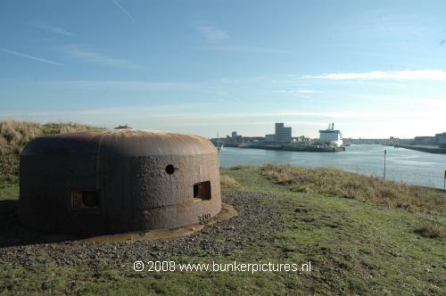 © bunkerpictures - Type 644 IJmuiden harbour